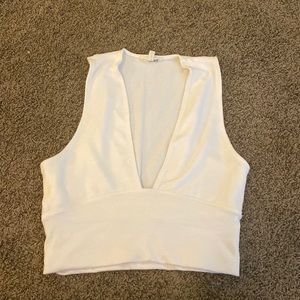 Aritzia; Wilfred free white deep V crop
